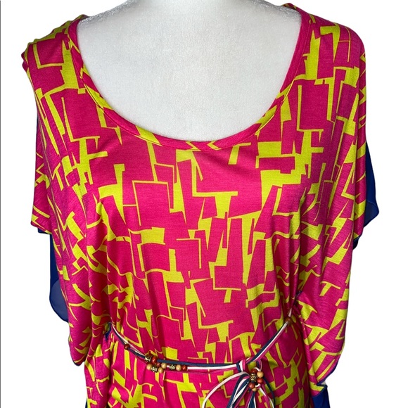 Bright Stylish Blouse - Picture 4 of 11